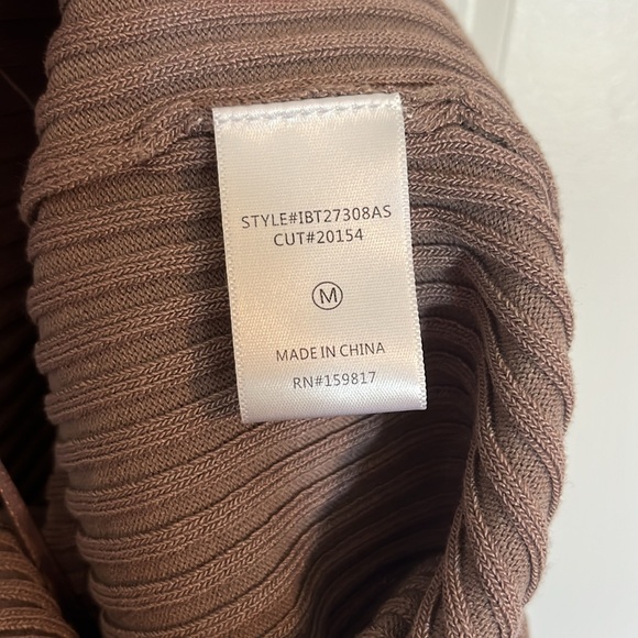 NWT Altar’d State Kristie Mock Neck Bodysuit - Size M - Picture 6 of 7